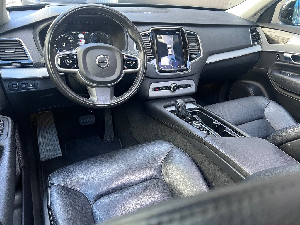 Volvo XC90 2.0 T8 Twin Engine AWD Momentum Pro - Pano Luchtv, Auto's, Volvo, 4 cilinders, 7 stoelen, Bedrijf, Vierwielaandrijving