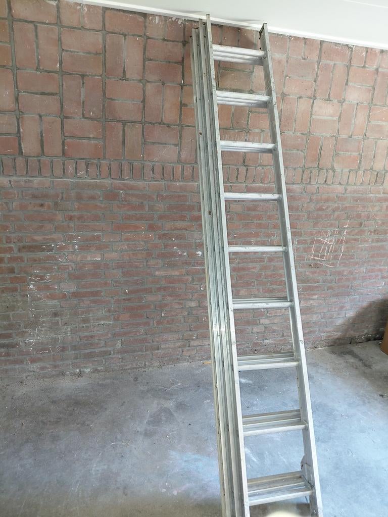 Excelsior uitschuifbare ladder 3x9, 2.57m - 6.31m, Doe-het-zelf en Verbouw, Ladders en Trappen, Ophalen, Gebruikt, Ladder, Opvouwbaar of Inschuifbaar