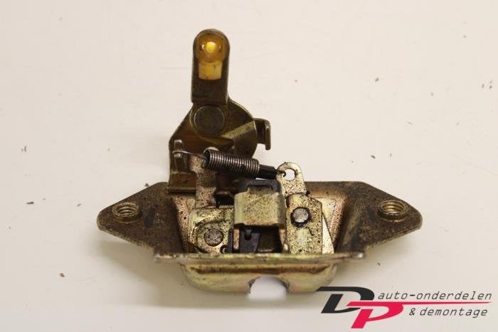 Slotmechaniek Achterklep van een Nissan Micra, Gebruikt, -, -, Ophalen of Verzenden
