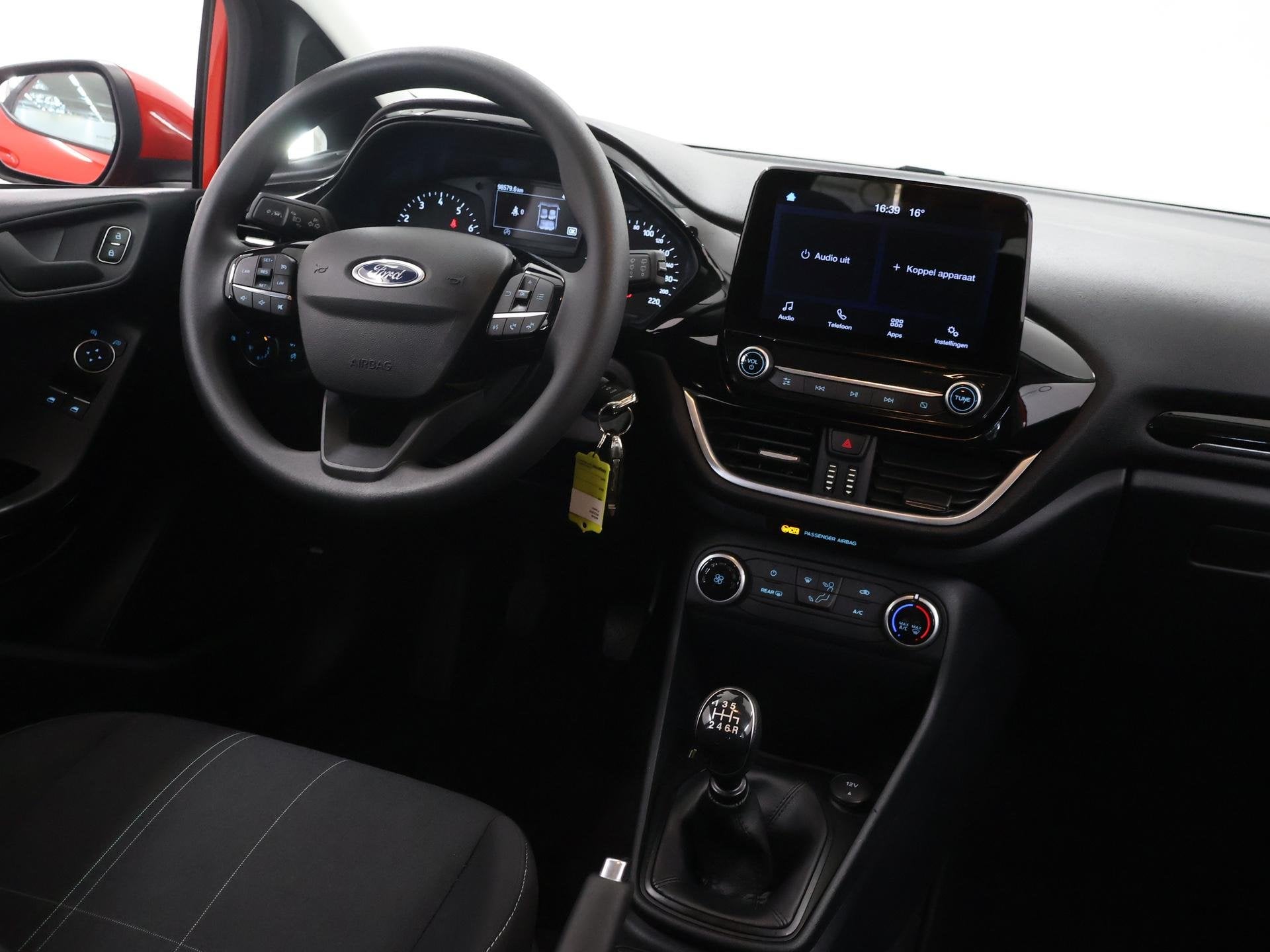 Foto 9 van Ford Fiesta 1.0 EcoBoost Connected | Cruise Control | Airco