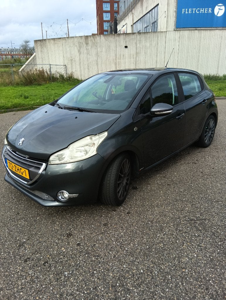 Peugeot 208 1.2 VTi 82PK 5D (102g) 2012 Grijs, Auto's, Voorwielaandrijving, Euro 5, Stof, 1199 cc