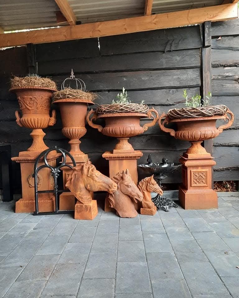 Gietijzeren tuinvazen tuinvaas bloempot bloembak op sokkel, Tuin en Terras, Ophalen of Verzenden, Nieuw