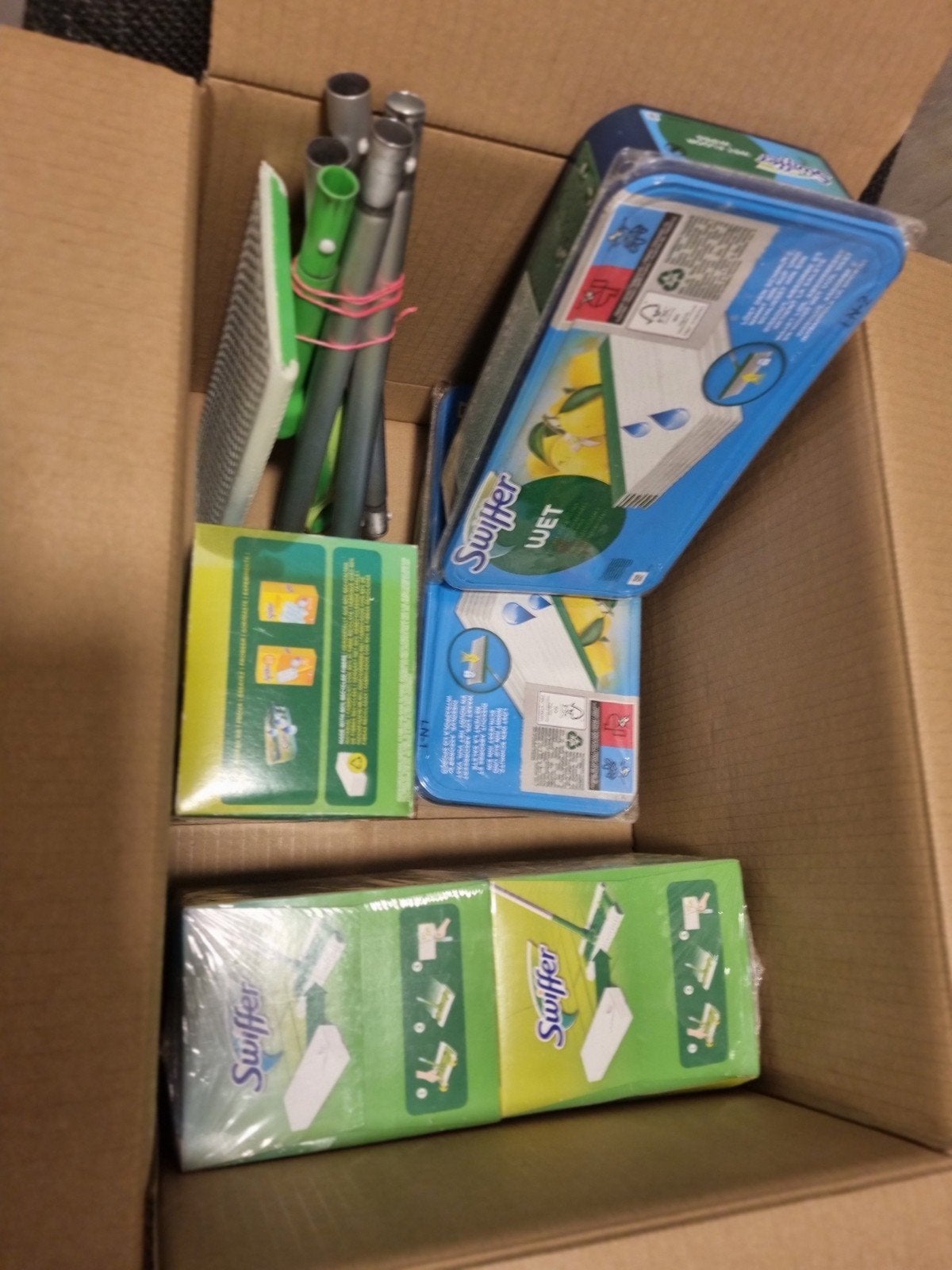 Swiffer Starterspakket: Dweilen, Droge Doekjes en Steel, Ophalen of Verzenden, Mop of Dweil