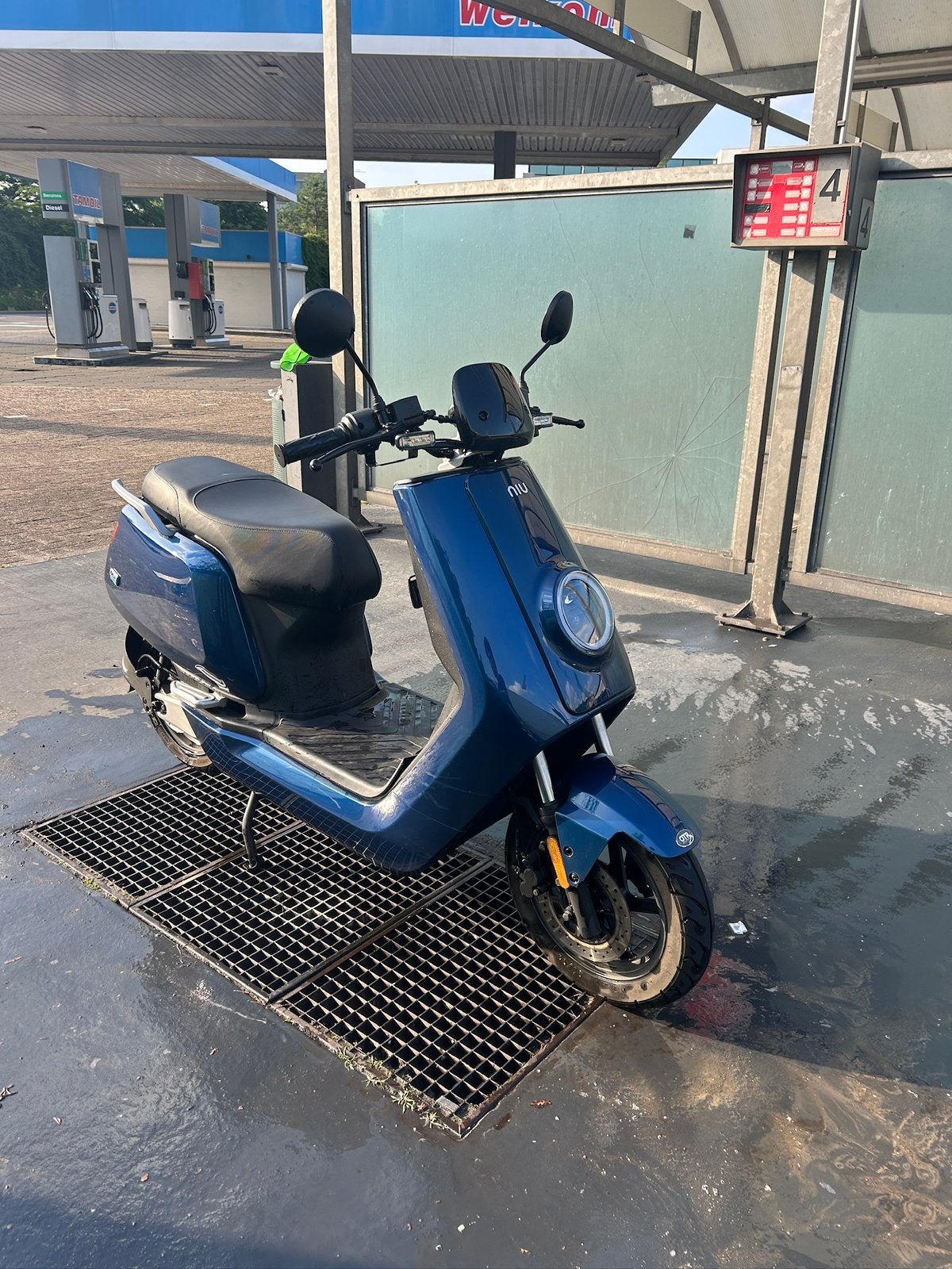 NIU NQi Sport 45 km/u | 7200 km | Veel accessoires, Ophalen, Zo goed als nieuw, Elektrisch, Overige merken
