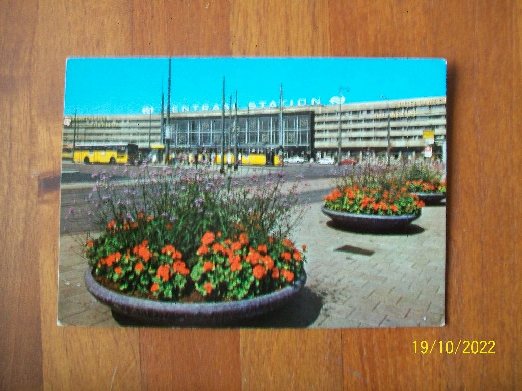 Ansichtkaart Centraal Station Rotterdam ( Jaren 70), Verzamelen, Spoorwegen en Tramwegen, Verzenden, Zo goed als nieuw, Tram, Kaart of Prent