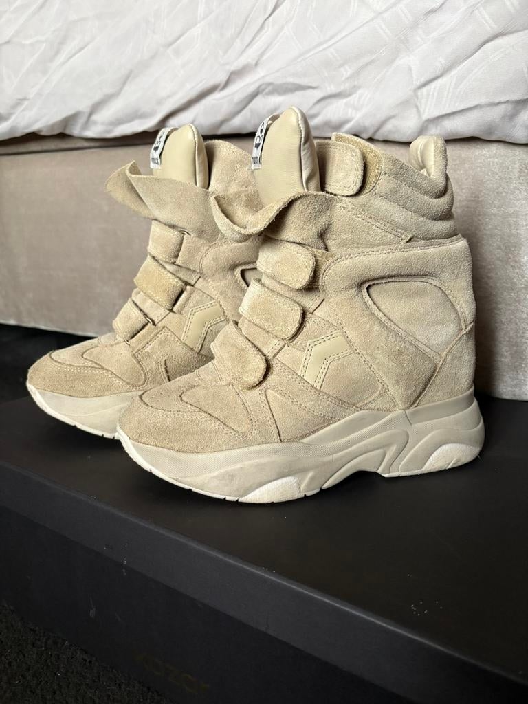 Isabel Marant maat 37, Beige, Ophalen of Verzenden, Sneakers of Gympen, Zo goed als nieuw