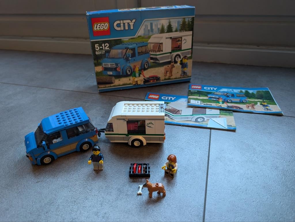 Lego City Busje en Caravan 60117 compleet met doos, Ophalen of Verzenden, Zo goed als nieuw, Complete set, Lego