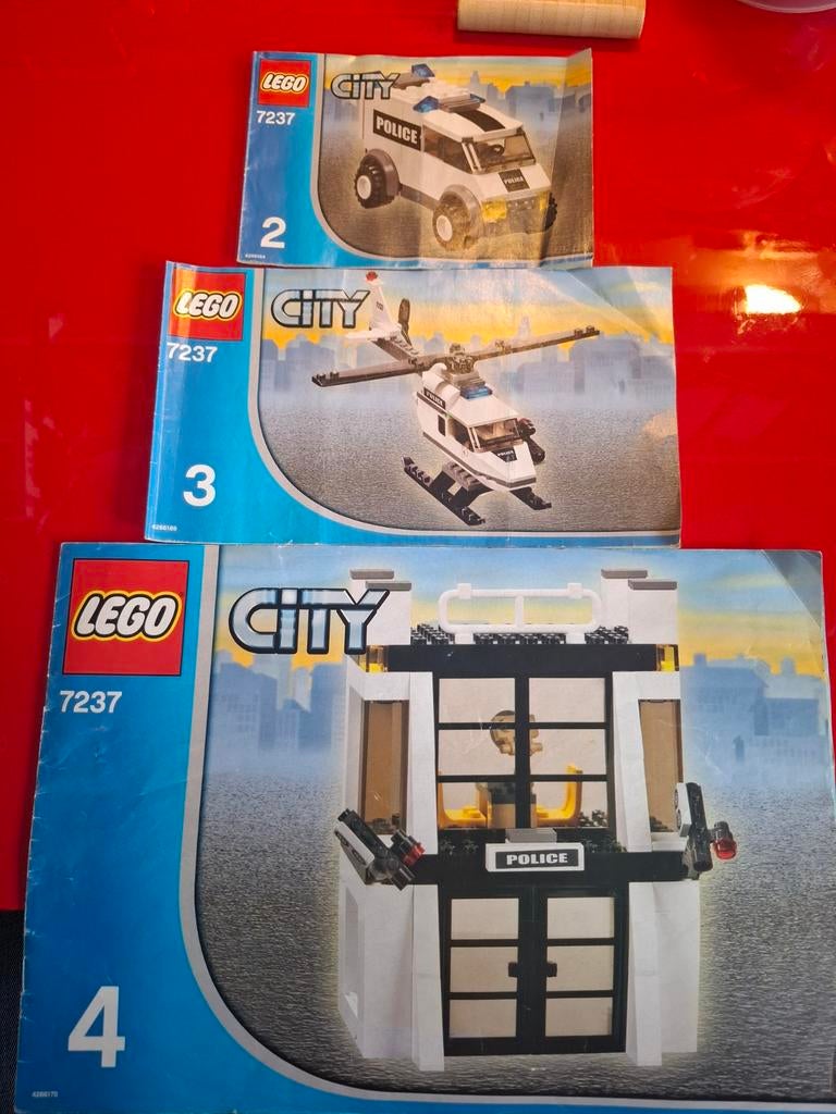 Lego  politiebureau 7237, Ophalen of Verzenden, Gebruikt, Complete set, Lego