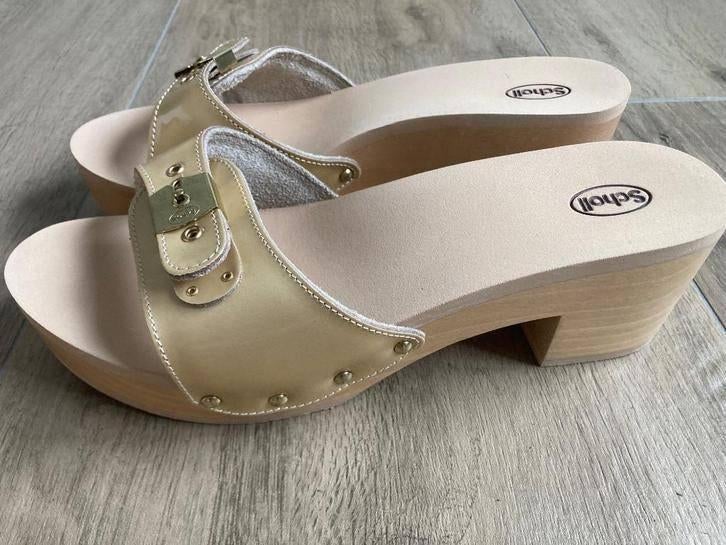 NIEUW!!!! Halfhoge gouden kleppers Scholl Iconic mt 41, Scholl, Overige kleuren, Nieuw, Sandalen of Muiltjes