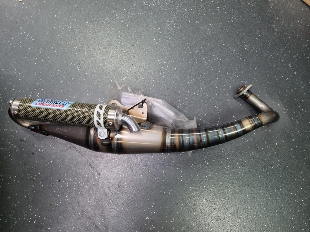 Nieuwe giannelli reverse piaggio, Ophalen of Verzenden, Nieuw, Uitlaat, Aprilia