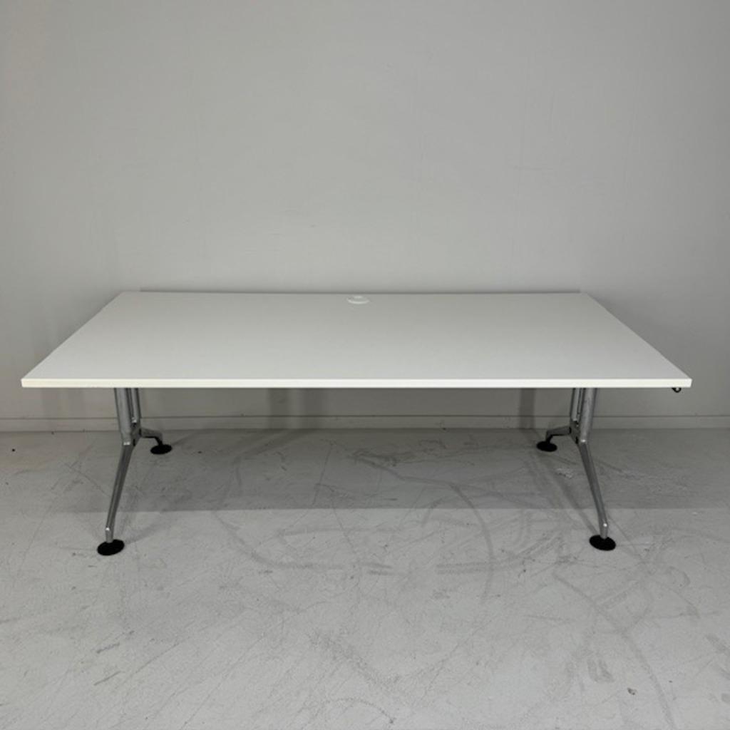 Vitra Ad Hoc Slingerbureau zit-zit 180x90, Gebruikt, Ophalen of Verzenden, /, Bureau