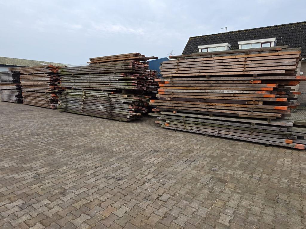 Grote partij balkhout, Tuin en Terras, Palen, Balken en Planken, Ophalen, Zo goed als nieuw, 250 cm of meer, Balken