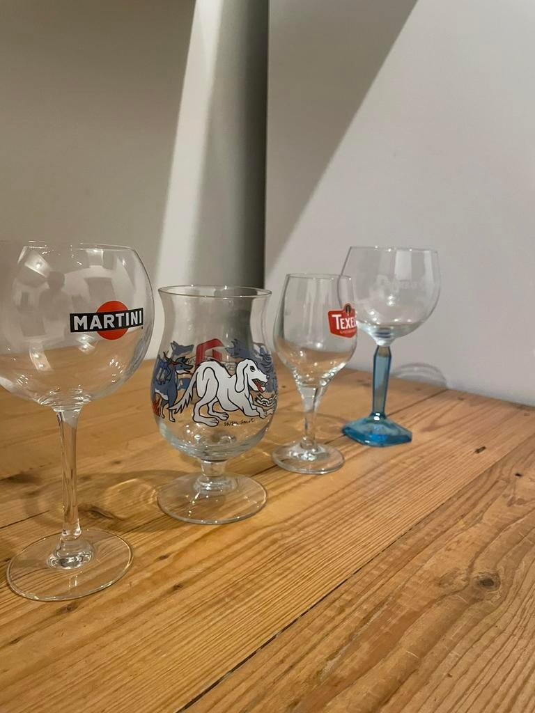 Martini, texels ,bombay saphire glazen zie beschrijving., Ophalen, Zo goed als nieuw, Bierglas