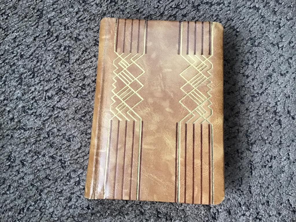 Jezus in het  H. Tabernakel oud Bijbeltje, Antiek en Kunst, Antiek | Boeken en Bijbels, Ophalen of Verzenden