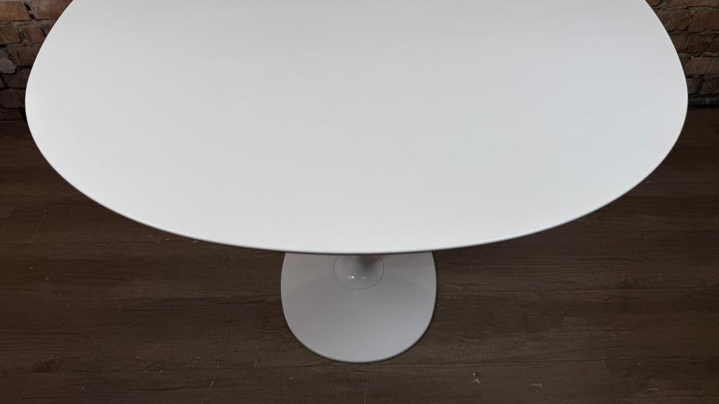 Arper Dizzie eettafel bij TheReSales, Huis en Inrichting, Ophalen, 50 tot 100 cm, 100 tot 150 cm, Design