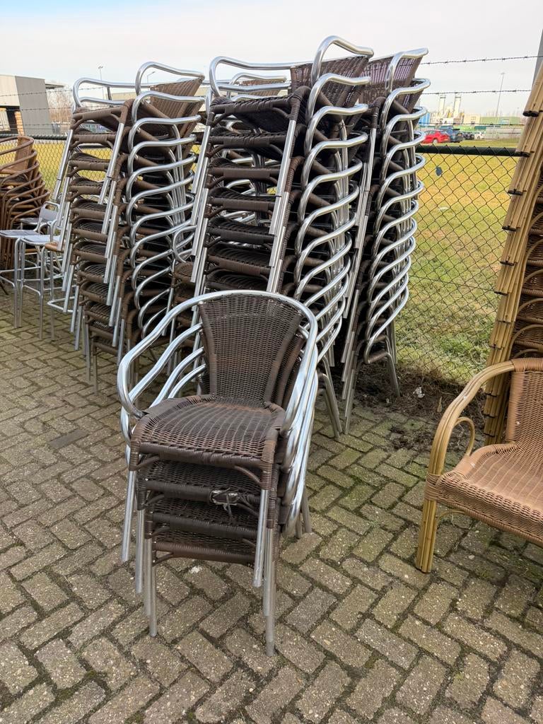 Stapelbare stoelen aluminium terrasstoelen wicker terras, Ophalen of Verzenden, Gebruikt, Aluminium, Stapelbaar