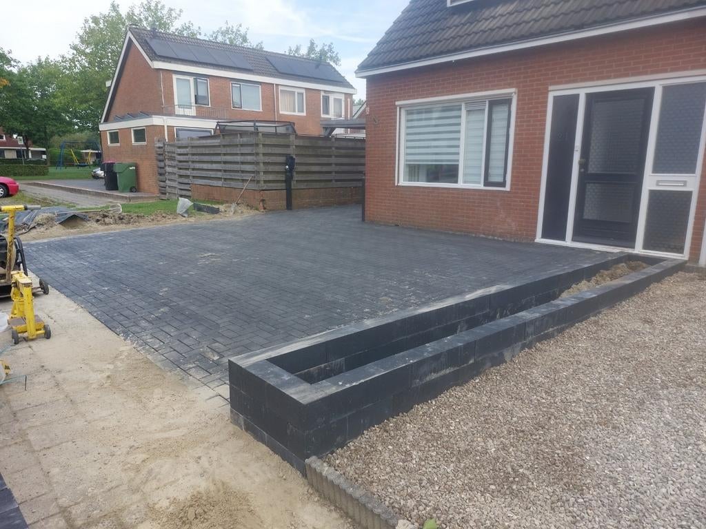 Tuinaanleg Bestrating Schuttingen Grondwerk Kraanverhuur, Diensten en Vakmensen, Tuinmannen en Stratenmakers, Garantie, Tuinontwerp