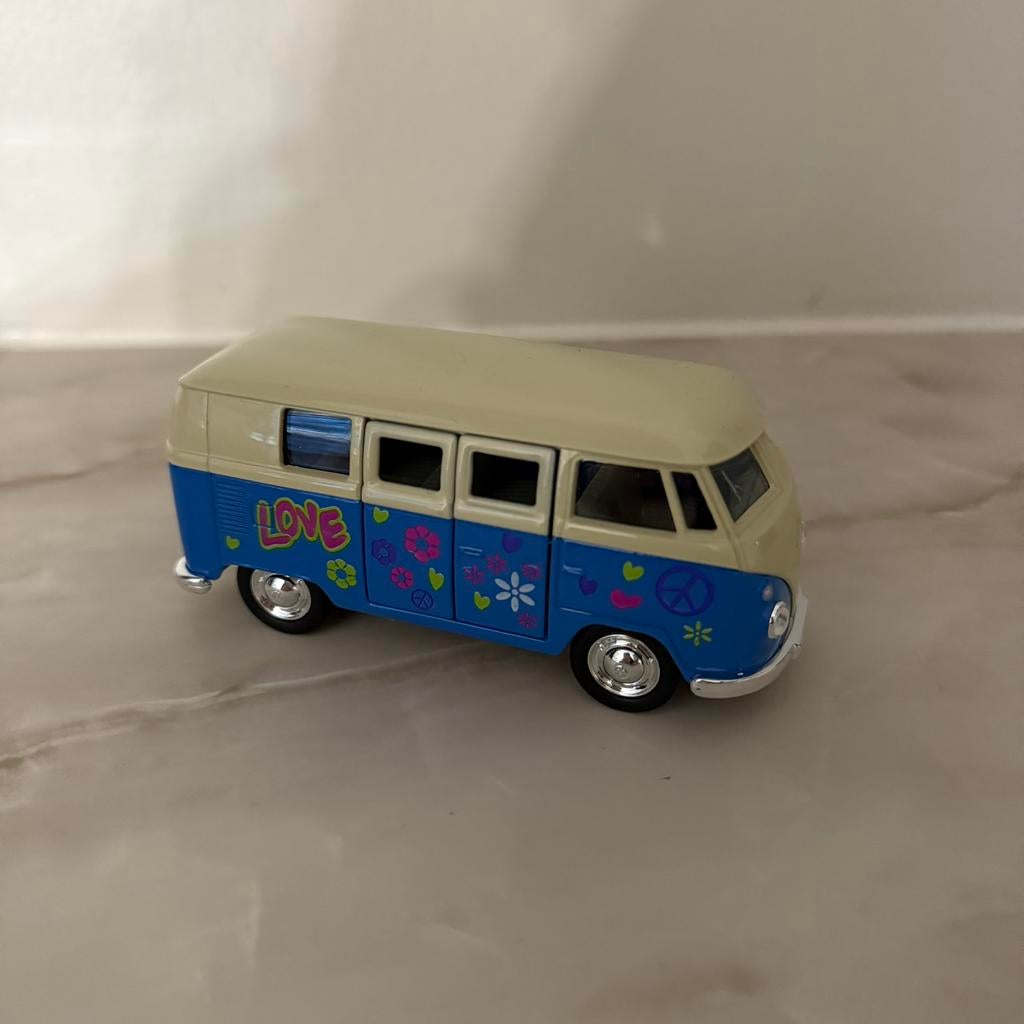 Nieuw! Welly Volkswagen busje bus love flower power auto, Ophalen of Verzenden, Zo goed als nieuw, Welly
