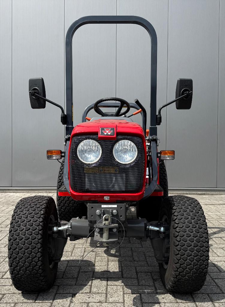 Massey Ferguson 1520 met cirkelmaaier - 20PK - Nieuw 0 uur -, Zakelijke goederen, Agrarisch | Tractoren, Tot 2500, Nieuw, Ophalen of Verzenden