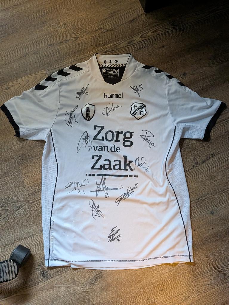 Uniek Gesigneerd FC Utrecht Uitshirt (3e shirt) 2016/2017, Maat XL, Ophalen, Gebruikt, Shirt