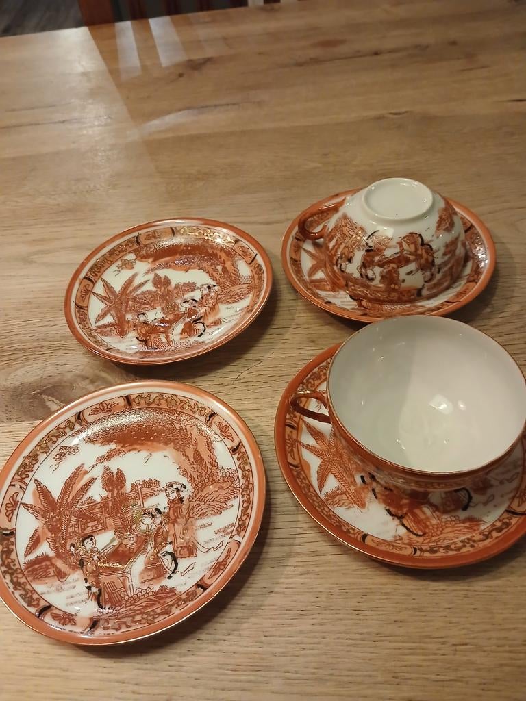 Japans porselein geisha 4 schotel 2 kopjes gezicht in licht, Ophalen
