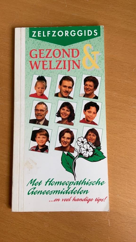Gezond & welzijn zelfzorggids met homeopathische geneesmidde, Ophalen of Verzenden, Zo goed als nieuw