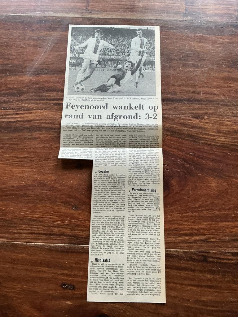 Voetbal krantenartikel Feyenoord FC Den Haag nov 1976 ADO, Ophalen of Verzenden, Knipsel(s)