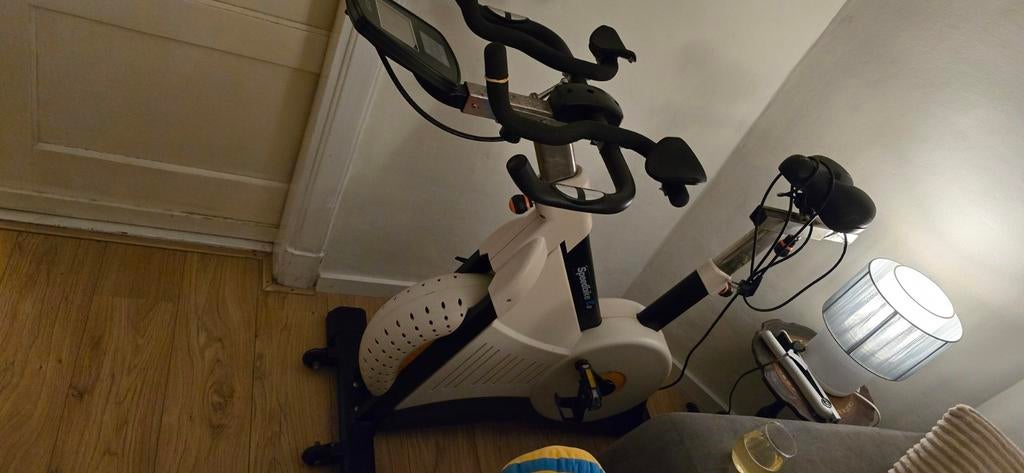 Speedbike - Perfect voor thuis!, Sport en Fitness, Fitnessapparatuur, Gebruikt, Spinningfiets, Benen, Buik, Metaal, Ophalen of Verzenden