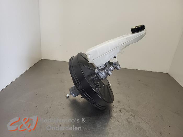 Rembekrachtiger van een Opel Vivaro, Gebruikt, -, -, Opel