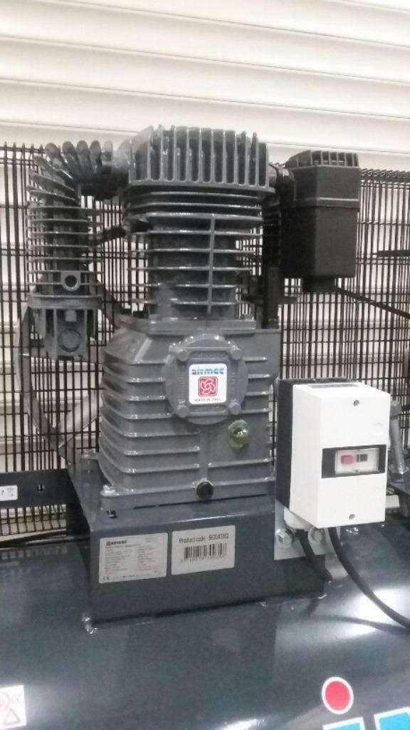 Werkplaats compressor 5,5PK 700ltr/min VOORRAAD, Doe-het-zelf en Verbouw, Compressors, Ophalen, Nieuw, 400 tot 800 liter/min, 6 tot 10 bar