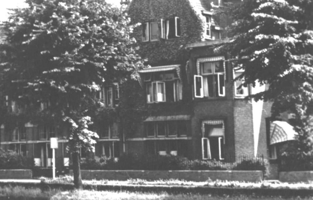 966290 Breda Ziekenhuis Diaconessenhuis 1954 Postzegel afgew, Verzamelen, Ansichtkaarten | Nederland, Ophalen of Verzenden, 1940 tot 1960