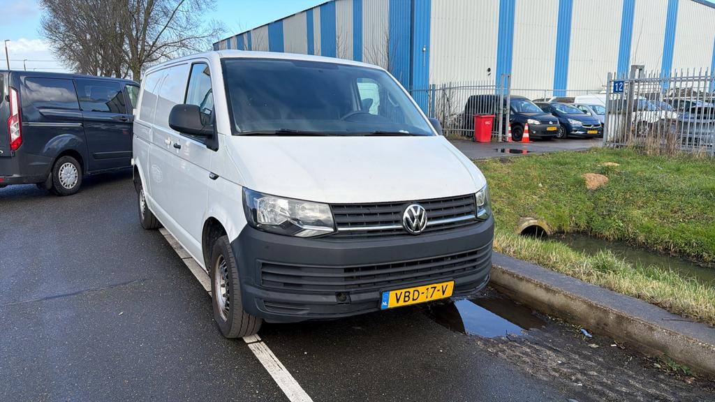Volkswagen Transporter CDC 2.0 TDI 102pk L2h1 340/2800 (euro, Voorwielaandrijving, Volkswagen, Particulier, 1968 cc