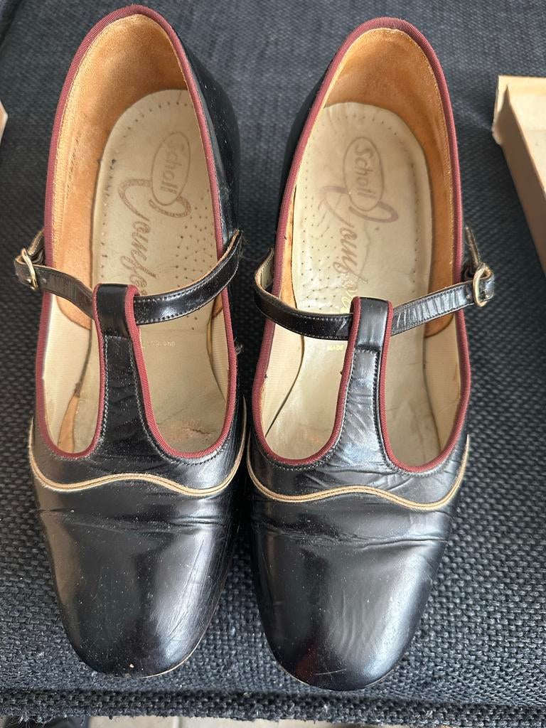 Vintage Vonnie damesschoen Scholl klassiek Tbar model mt 4EE, Ophalen, Pumps, Zwart, Zo goed als nieuw