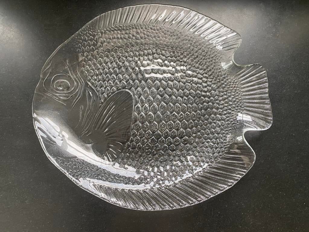 Vintage glazen schaal in visvorm intact, arcoroc France, Huis en Inrichting, Keuken | Servies, Schaal of Schalen, Overige stijlen