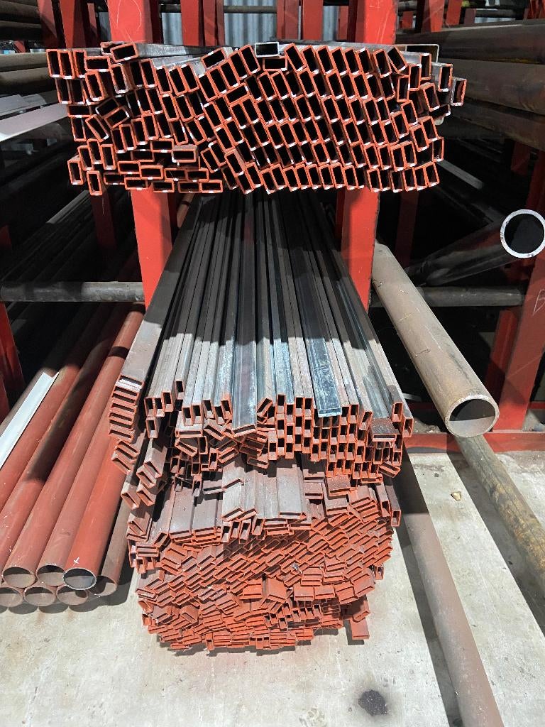 Gegalvaniseerd koker 40x15x2  /  koker 30x15x2, Ophalen, Nieuw, IJzer