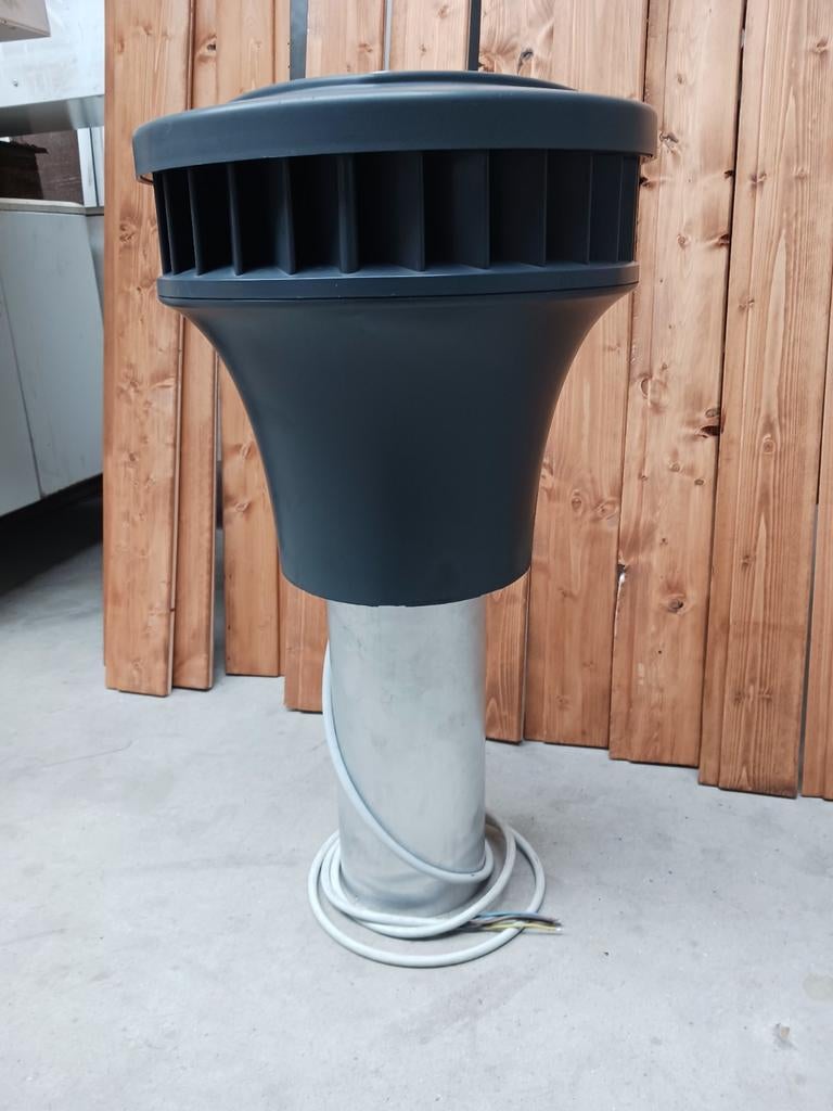 Zehnder Pijp dakventilator, RPM, gereviseerd product, Doe-het-zelf en Verbouw, Ventilatie en Afzuiging, Ophalen of Verzenden, Zo goed als nieuw