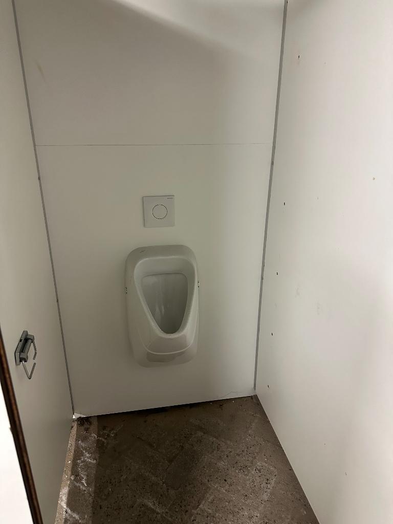 Urinoirs en toiletten (meerdere beschikbaar), Ophalen, Gebruikt, Overige typen