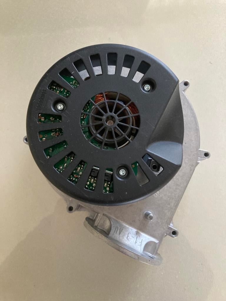 Remeha avanta ventilator voor de type 24c/28c/35c, Ophalen of Verzenden, Minder dan 60 cm, 800 watt of meer, Cv-ketel of Combi-ketel