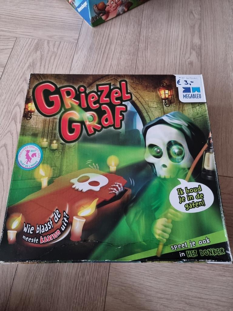Griezel Graf - Nachtwaker lantaarn mist, Gebruikt, Megableu, Ophalen of Verzenden, Vijf spelers of meer