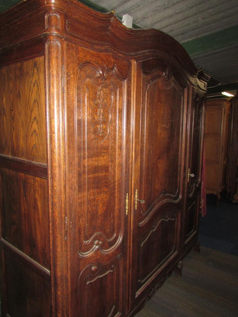 Barok massieve eiken 3 deurs linnenkast kleerkast hang leg, Met deur(en), Barok queen anne stijl, 150 tot 200 cm, Eikenhout