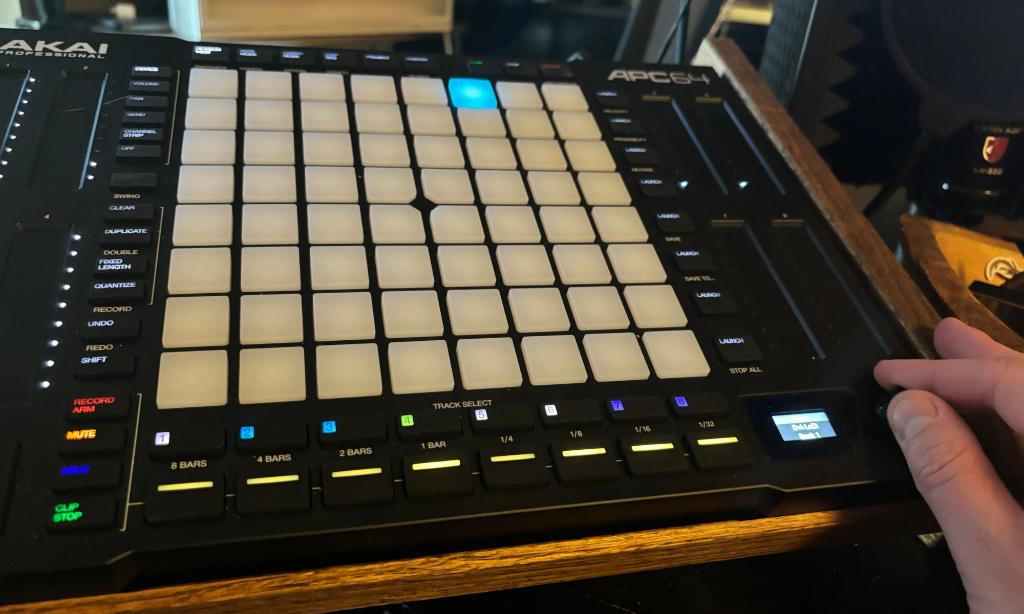 Akai APC 64, Muziek en Instrumenten, Ophalen of Verzenden, Zo goed als nieuw