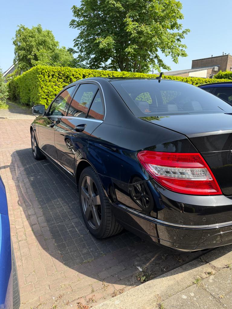 Mercedes-Benz C-Klasse 1.8 C180 Kompressor Sedan AUT 2008, Auto's, Mercedes-Benz, Achterwielaandrijving, 1800 kg, 1796 cc, Zwart