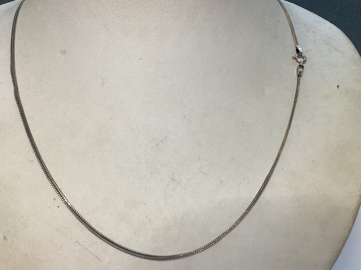 PRACHTIGE GEKEURDE, ZILVER COLLIER, Verzenden, Zilver, Ketting