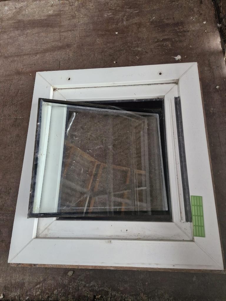 kunststof kozijn met glas, Ophalen, Kunststof, Gebruikt, Minder dan 75 cm