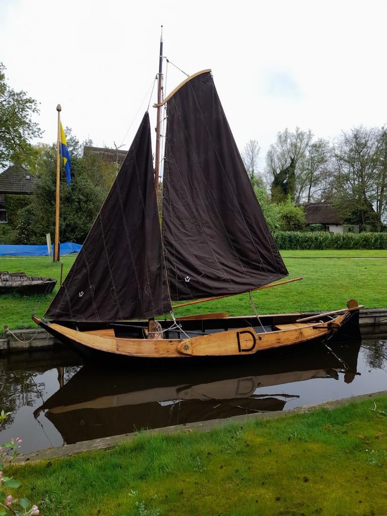 Beulakermeer punter met zgan zeilen, Watersport en Boten, Ophalen, Hout, Benzine, Tot 6 meter