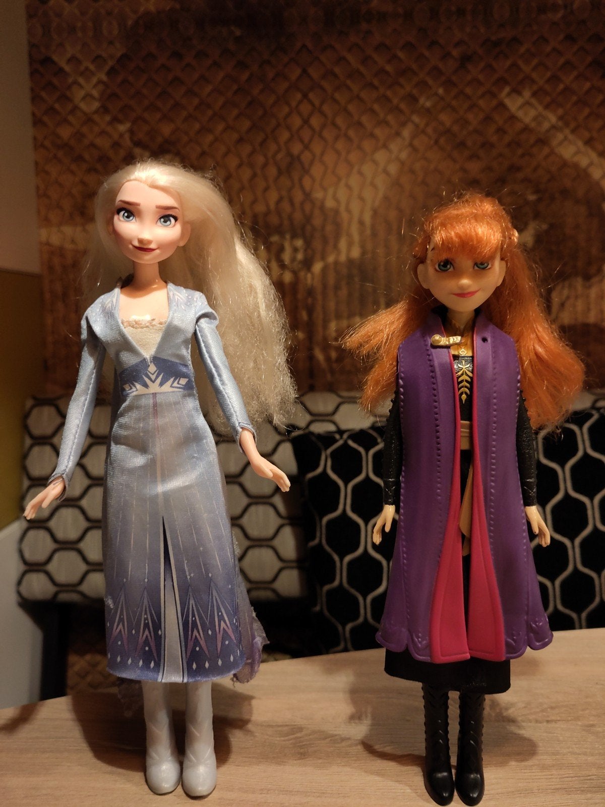Disney Frozen Anna en Elsa poppen - Zo goed als nieuw, Ophalen of Verzenden, Gebruikt, Overige typen