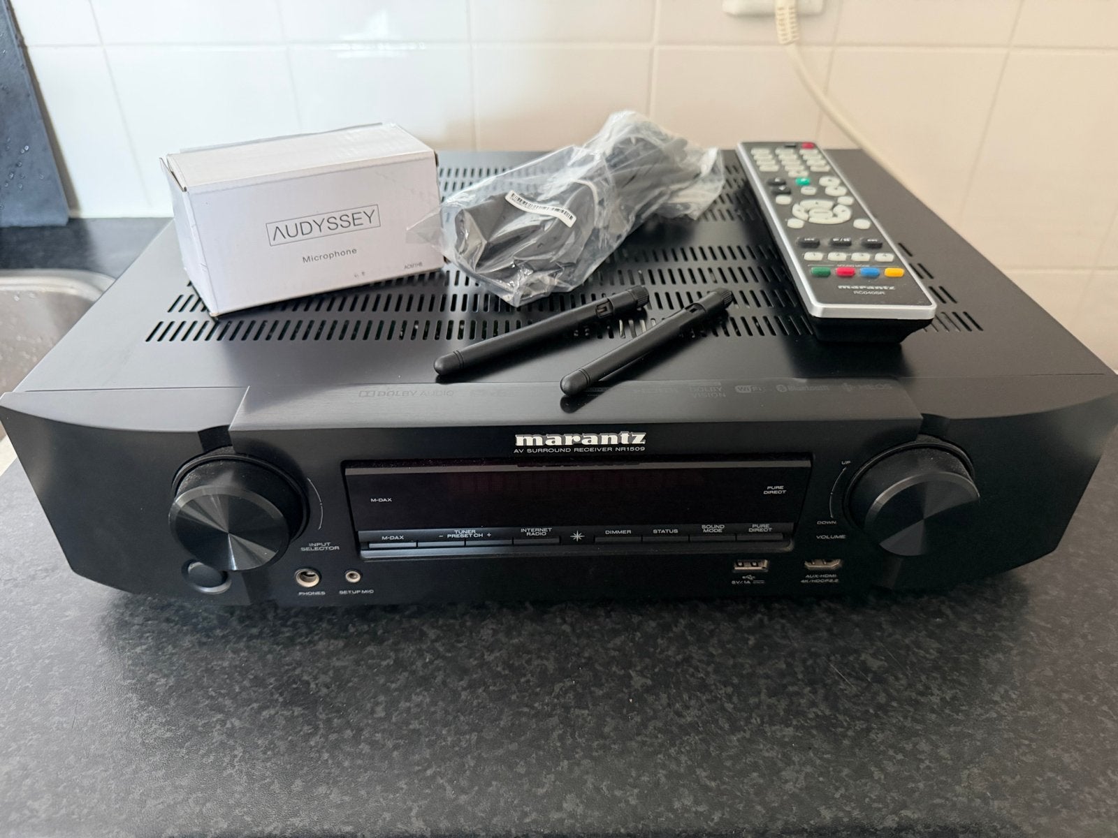 Marantz NR1509 5.1 AV-receiver met alle toebehoren, Zo goed als nieuw, 60 tot 120 watt, Ophalen, Marantz