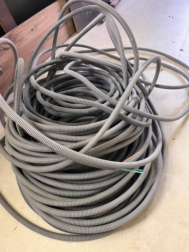 Flexibele buis 3x2,5 elektrakabel, Ophalen, Nieuw, Kabel of Snoer
