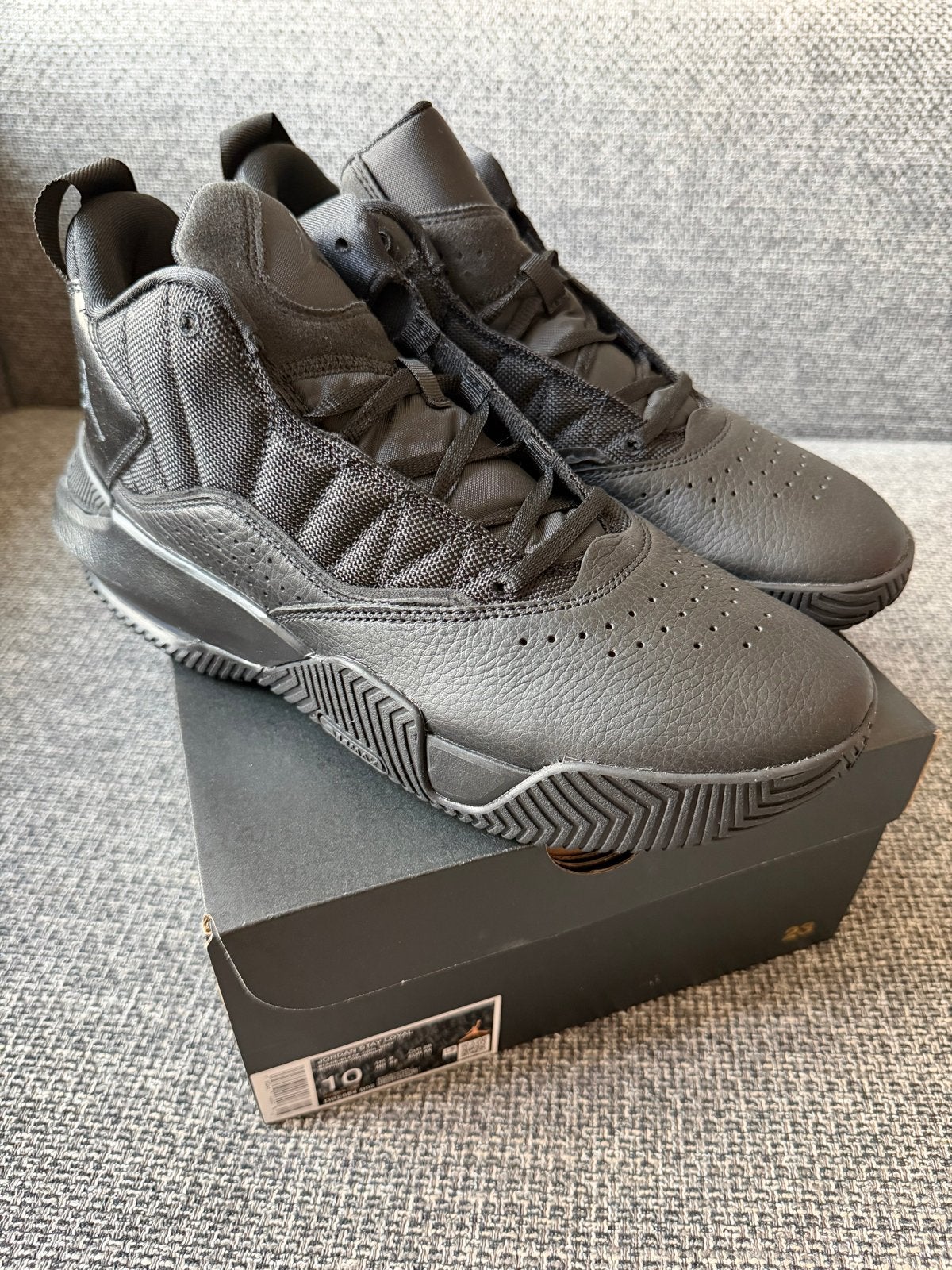 Nike Jordan Stay Loyal - Maat 44 - Nieuw in doos, Zwart, Nieuw, Ophalen of Verzenden, Sneakers of Gympen