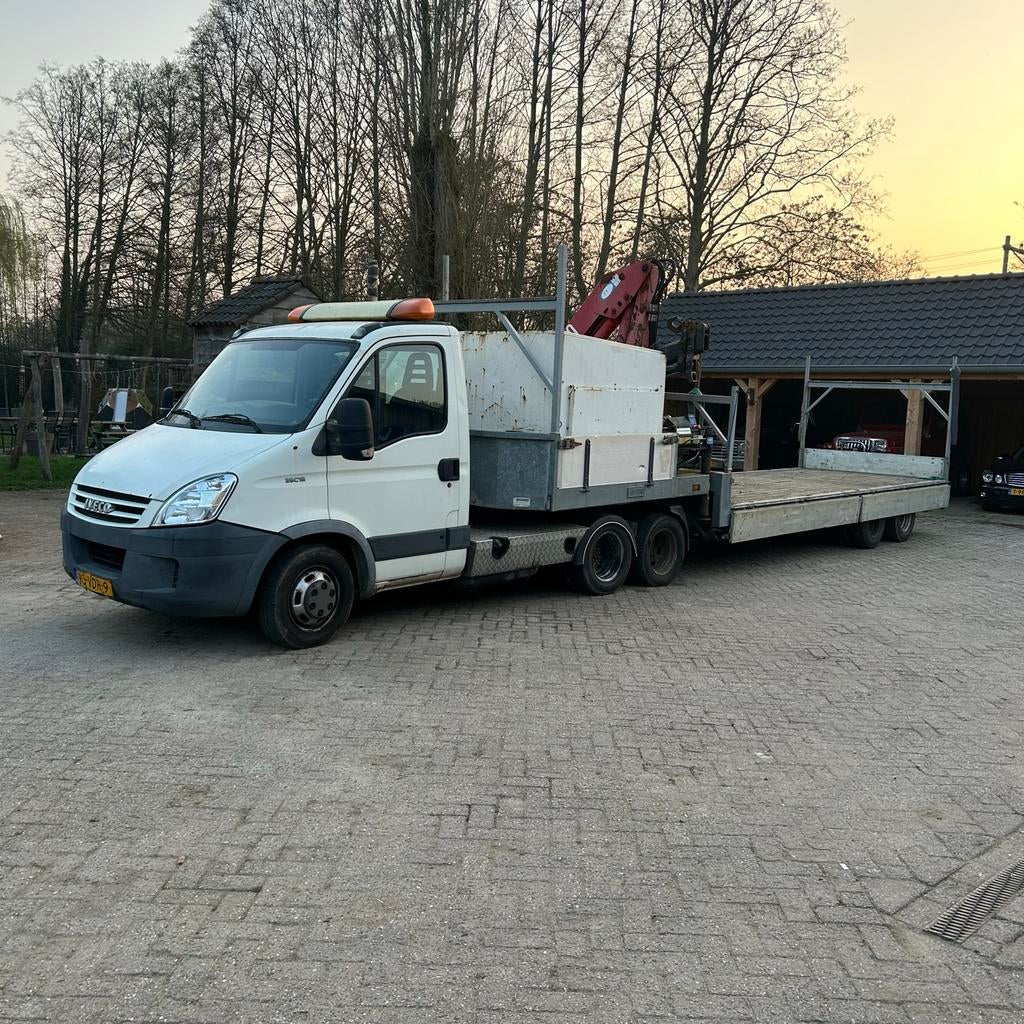 Iveco Dailey veldhuizen BE-combinatie met auto laadkraan, Auto's, Iveco, Origineel Nederlands, 1900 kg, Diesel